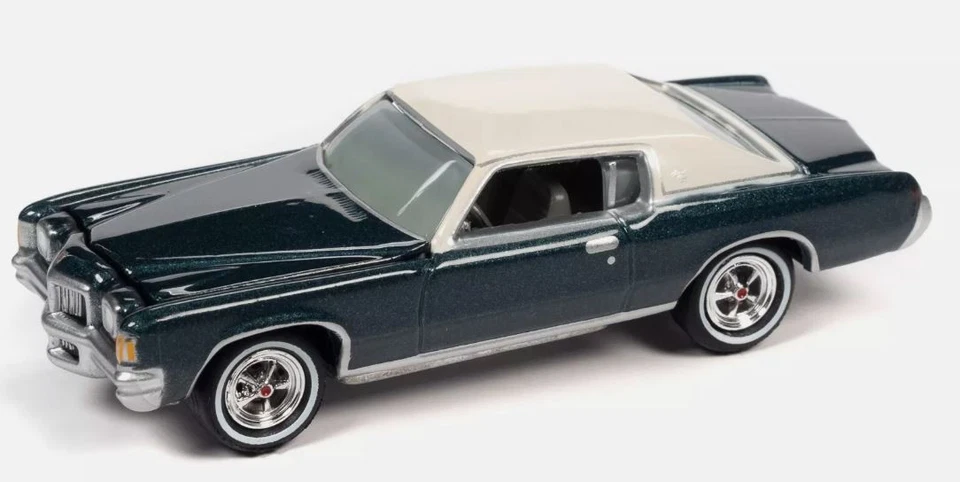 JOHNNY LIGHTNING - PONTIAC Grand Prix 1971 blu ORO CLASSICO in blister - 1/64... - Immagine 2 di 3