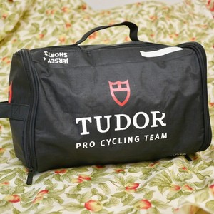選手支給品 Tudor プロサイクリングチーム 非売品 レースレインバッグ Tudor Cycling | eBay