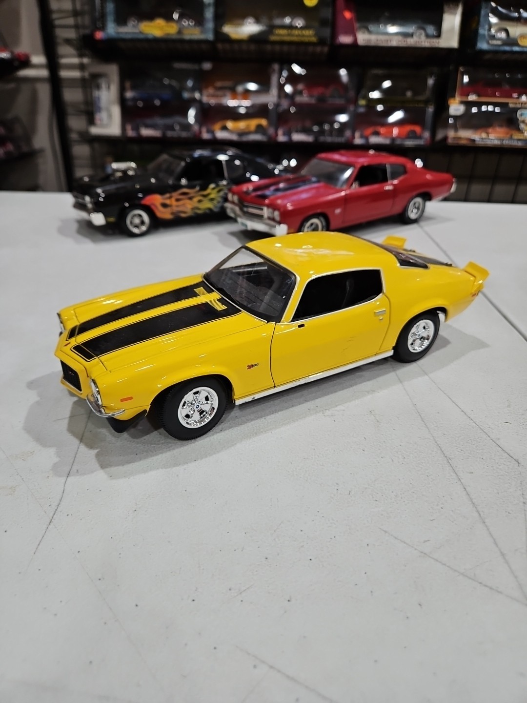 1971 Chevrolet Camaro - Yellow 1/18 scale Maisto Special Edi