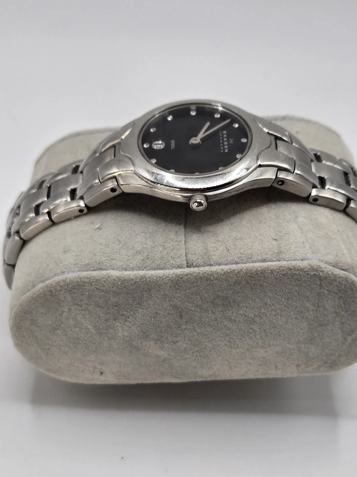 Reloj Skagen de acero inoxidable para mujer Foto 2 de 4