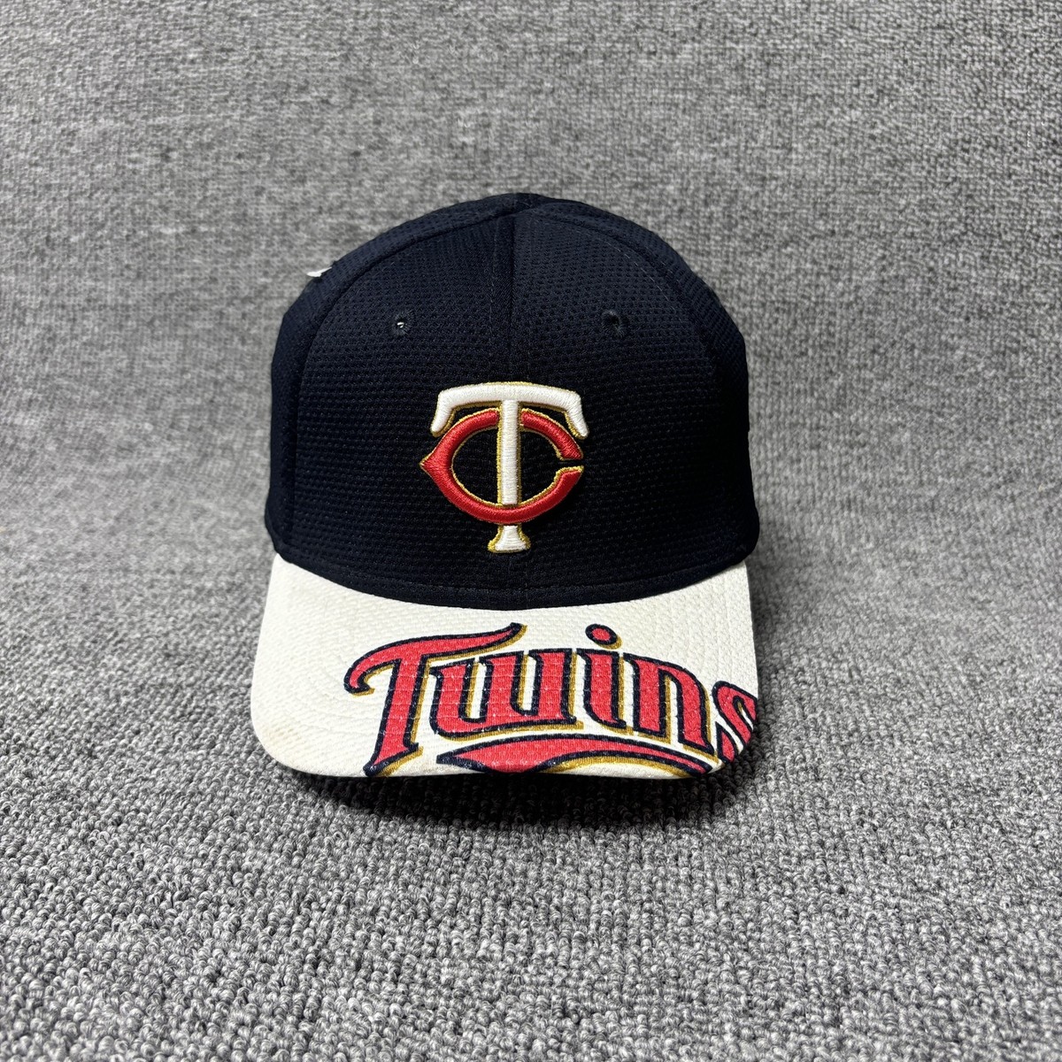 New Era Minnesota Twins 39THIRTY Hat Toddler-Child Black Cream Graphic Brim Cap