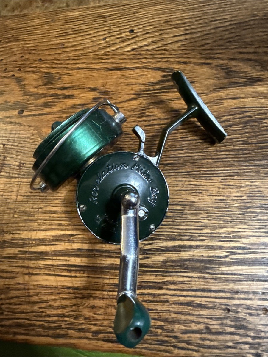 Vintage Western Auto Supply Revelation Fishing Emerald Reel Green