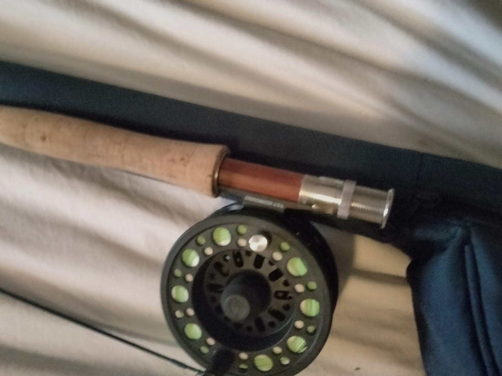 Redington Crosswater Kit 590-2  9' #5 Line Fly Rod &  Fly Reel w/ Case