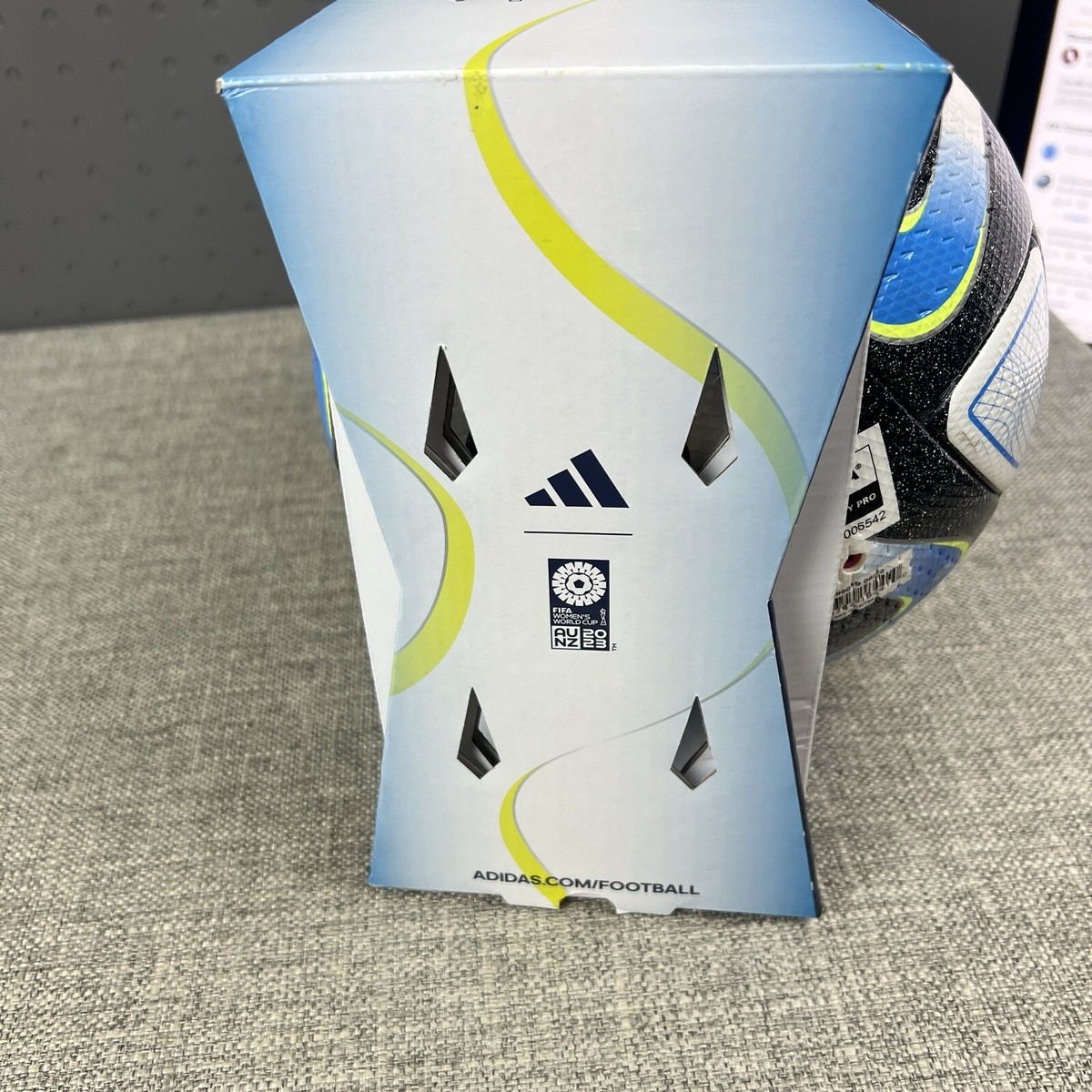 NEW Adidas Oceaunz Pro Match Soccer Ball 2023 Women' World NEW Adidas Oceaunz Pro Match Soccer Ball 2023 Women' World