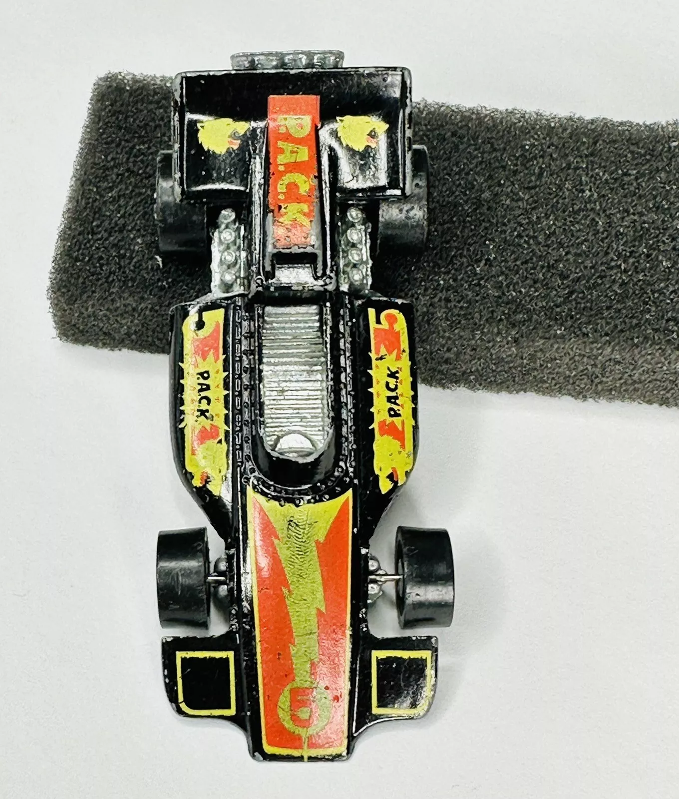 Picture 5 of 6