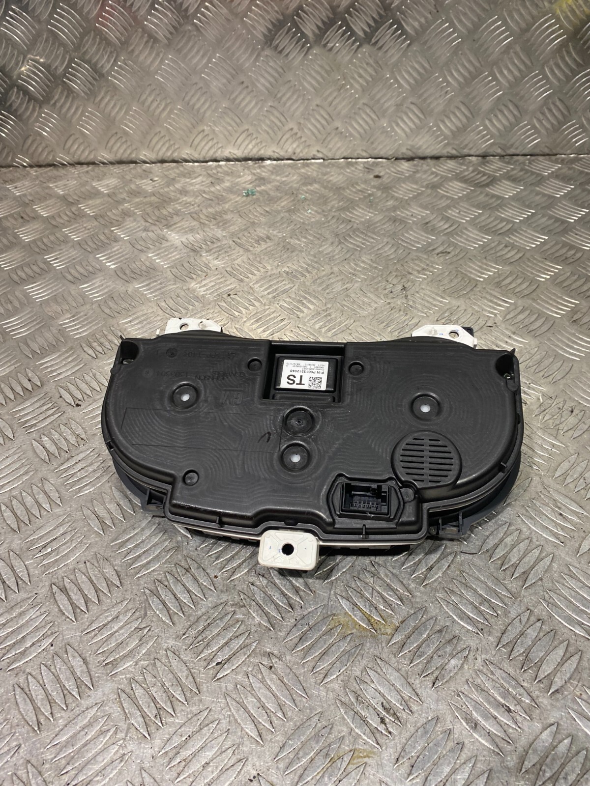 Picture 2 of 4