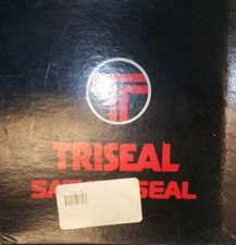 New Tri-seal  Oil Seal 69785 Same as Stemco 392-9035