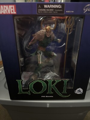 Disney Store Marvel Loki Diamond Select Gallery Diorama PVC Figure Statue ~ NIB