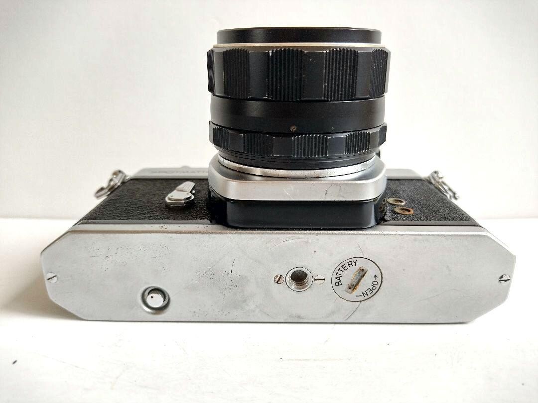 118 Pentax Spotmatic SP 35mm film camera Super Takumar 55mm f/1.8
