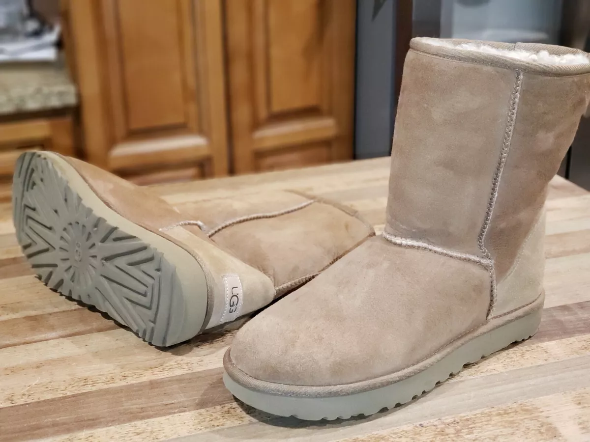 UGG Australia 5825 Womens Classic Mid Calf Boots Suede Sheepskin Chestnut Size 9