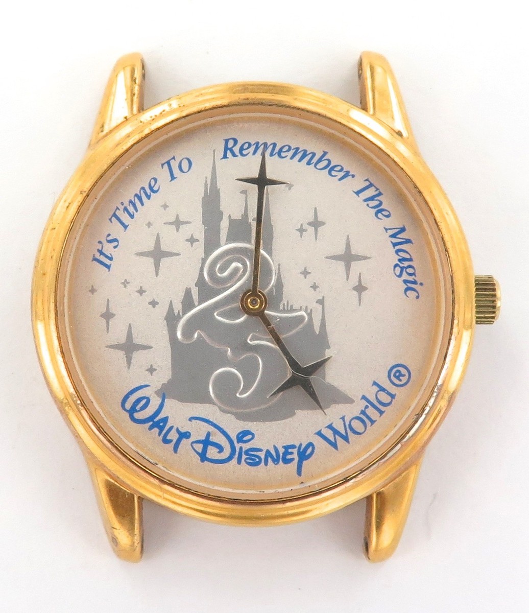 VERY NICE 1997 WALT DISNEY WORLD 25 YEARS ANNIVERSARY MENS QUARTZ