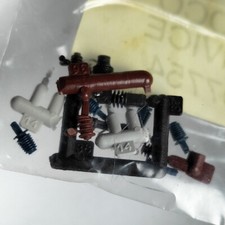 BUSTINA KIT ISOLANTI ISOLATORI PER TRENO LOCOMOTIVA FS E412 ROCO 107754 XX