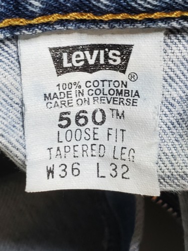 De colección Levis 560 Suelto Cónico 35x31 Para Hombres En muy buena condición Pestaña Roja Med Ligero Lavado Envejecido - Imagen 8 de 10