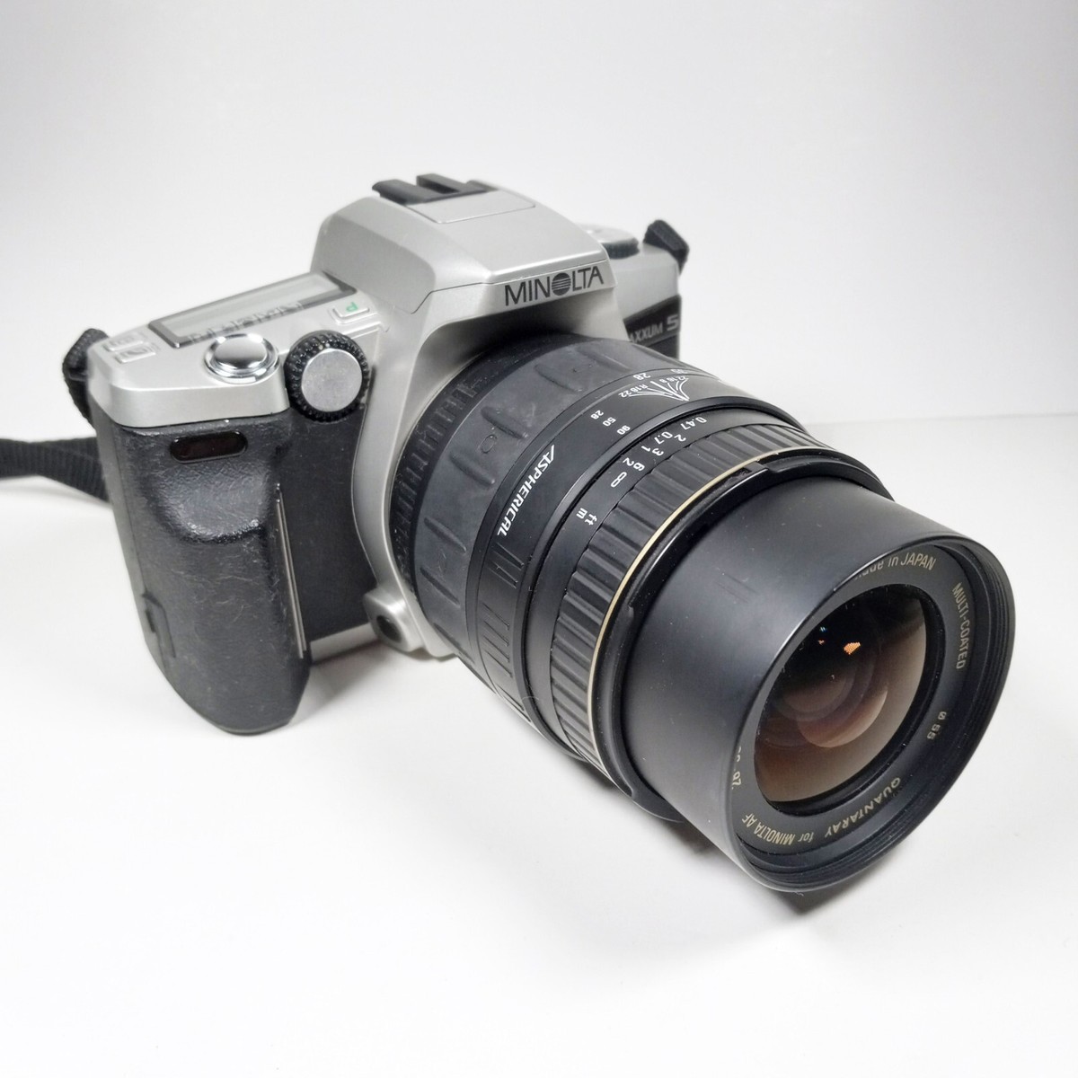 Minolta Maxxum Film Flash Camera 28-90mm Lens w/ Strap, Manual