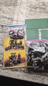 LEGO Castle: Black Monarch's Castle (6085) Extra parts! Complete w Instructions!