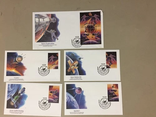 Five Russia space fdc-two sets.One set with block of four st