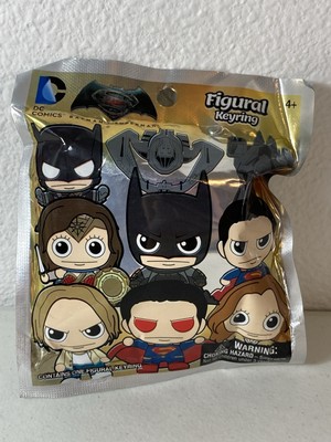 DC Comics - Batman V Superman - Figural Keyring - Blind Bag Random Figure