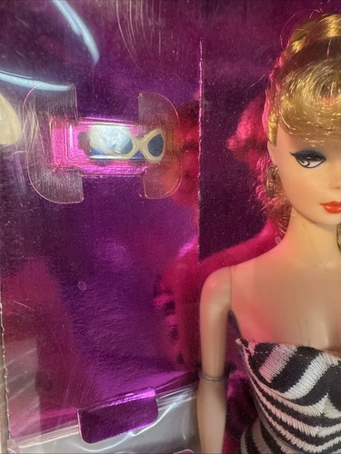 NIB Original 1959 Barbie Doll 35th Anniversary Special Edition 1993 Mattel - Picture 3 of 11