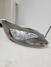 Oem 2013 Ford Focus Headlight Assembly Rh Passenger Side Halogen