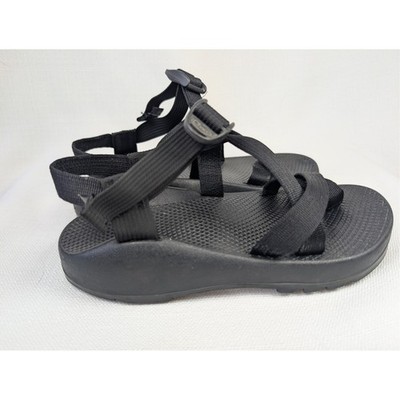 Chaco Z/2 Classic Sandals Mens 7 Black Vibram Sole Toe Loop Hiking Water Sport