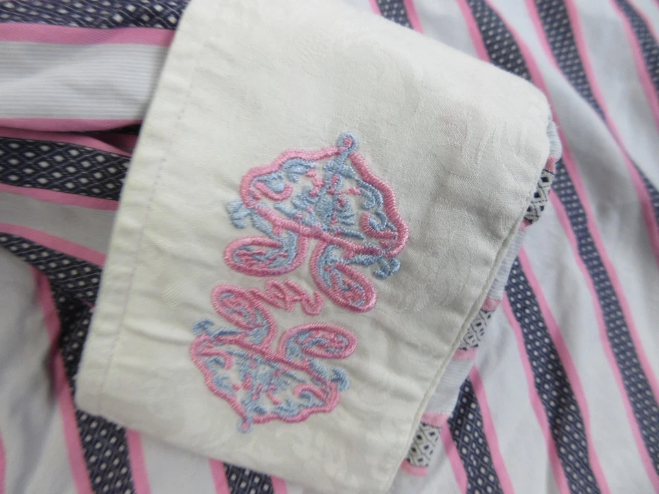 Camisa Robert Graham Para Hombre XL 18 Blanca Rosa Azul Marino Rayas Bordada Puño Abatible Foto 4 de 4