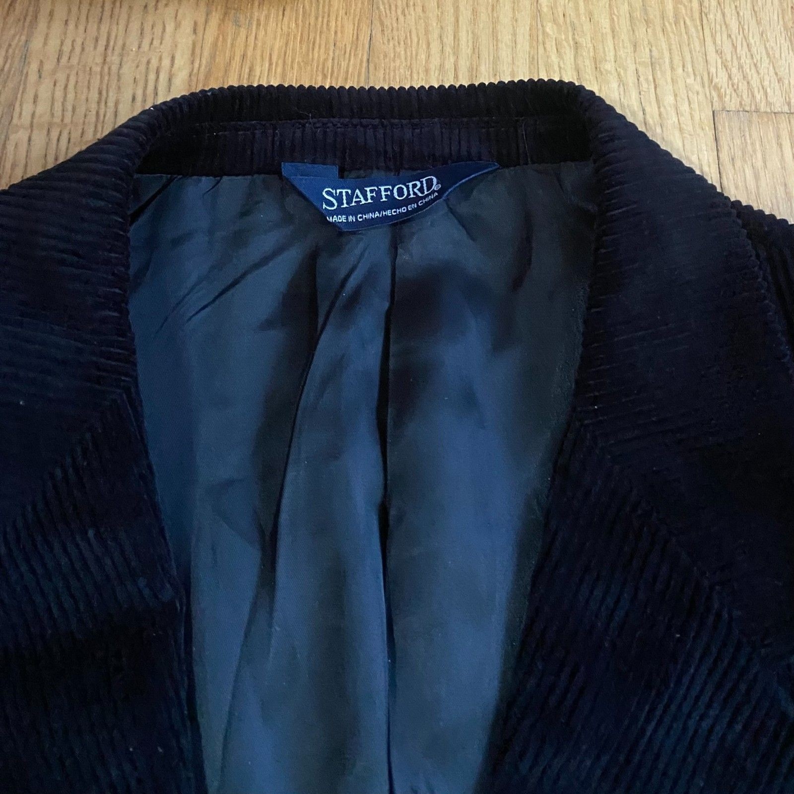 Stafford Men's 40R Black Cotton Corduroy 2 button Sport Coat Blazer Lined - second product detail image