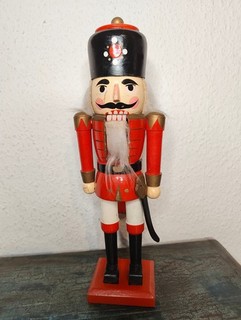 Vintage Deko Nussknacker Holz Figur Soldat rot/schwarz 34cm Weihnachten Advent