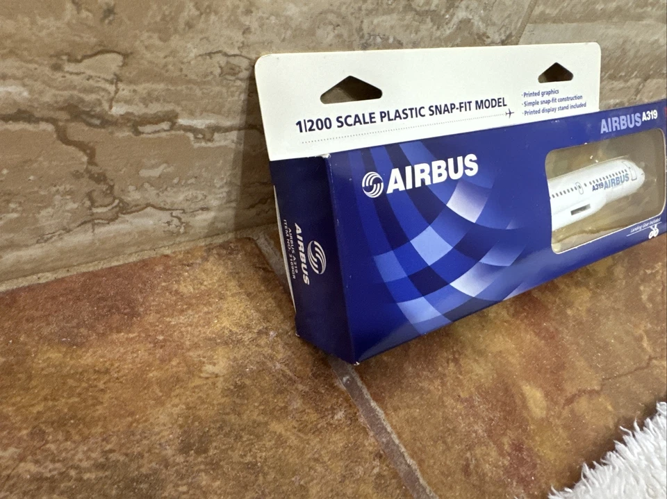 Hogan Wings Airbus Industries A319 1/200 con engranaje Foto 2 de 4