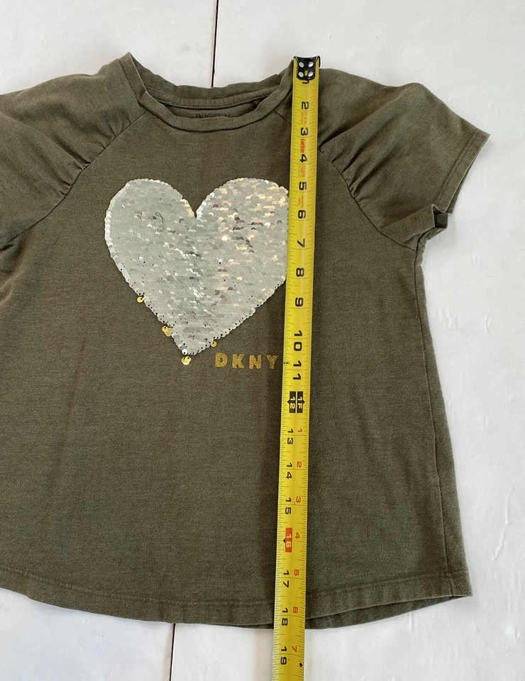 DKNY sequin heart t-shirt green Valentines day girls sz M (8-10) - Image 2 of 4