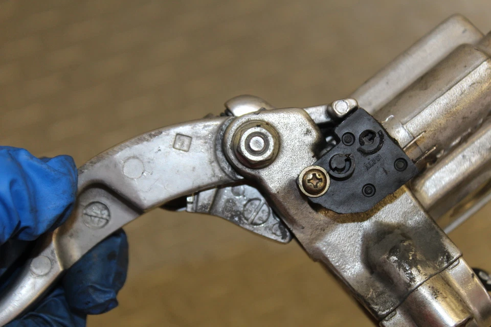 2005 KAWASAKI VULCAN 2000 VN2000D CILINDRO MESTRE DE FREIO DIANTEIRO LIMITADO - Imagem 4 de 4