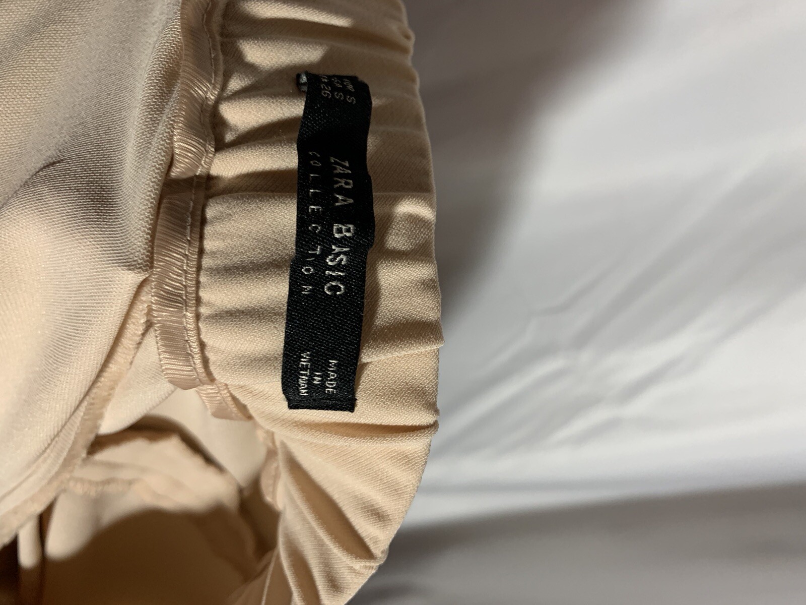 Zara Basic Collection Beige Ankle Pants Size Small - image 4