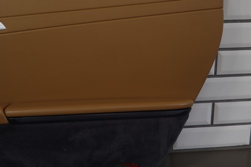 05-12 Porsche 987 Boxster Convertible Right Leather Door Trim Panel (Sand Beige) - Picture 9 of 24