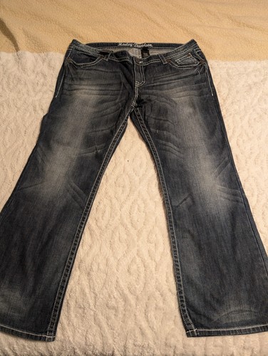 HARLEY DAVIDSON DAMEN PLUS DARK WASH WHITE STITCHED GR. 24 JEANS GMC®️