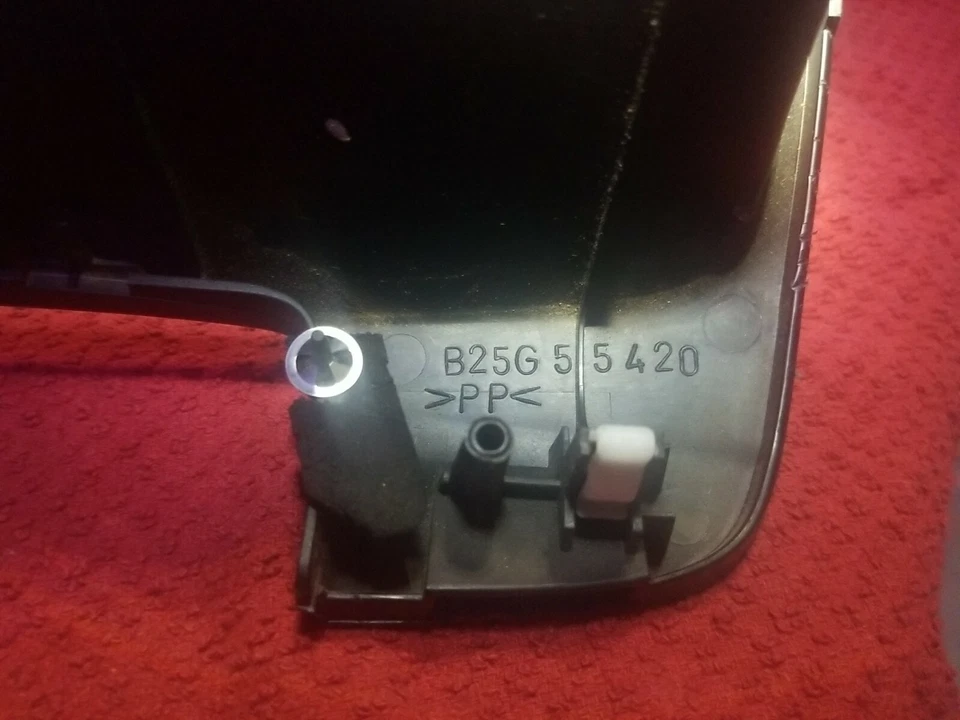 2003 Mazda Protege5 Gauge Cluster Bezel OEM - Изображение 3 из 4