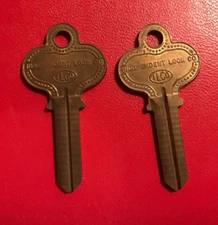 Vintage ILCO brand key Blanks     01022        set of 2                    [KB1]