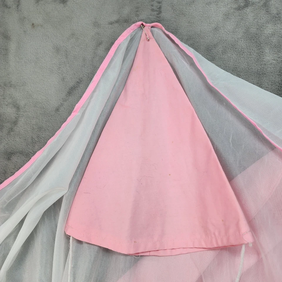 Disfraz de princesa vintage para niñas jóvenes mediano-grande? Vestido, capa y sombrero rosa años 80 Foto 2 de 4