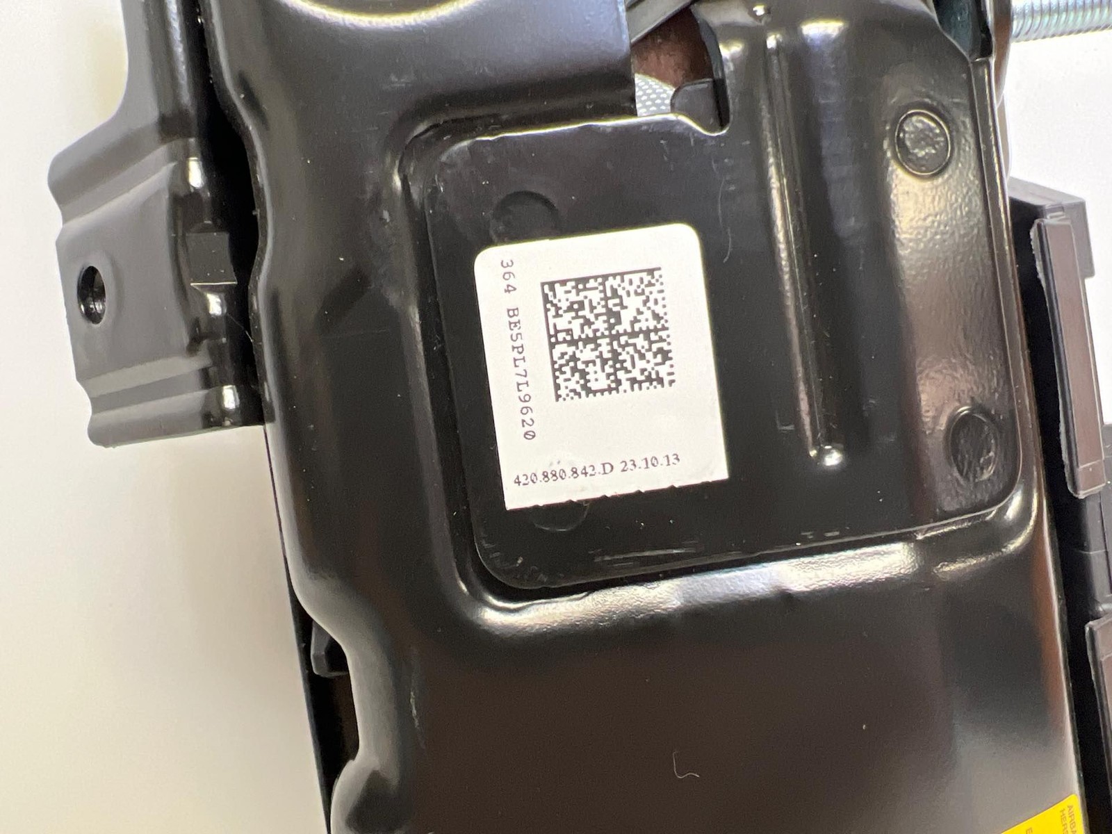 2011 2012 2013 2014 2015 AUDI R8 FRONT RIGHT KNEE AIRBAG ASSEMBLY 420880842D MK