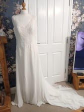 Anna Sorrano Ivory Lace Chiffon A-Line V-Neck Sleeveless Wedding Dress 16
