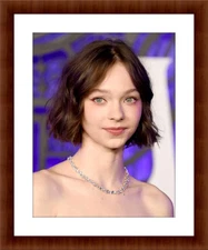 Emma Myers 5 x 7 Candid Color Unframed Photograph Collectable Art Print