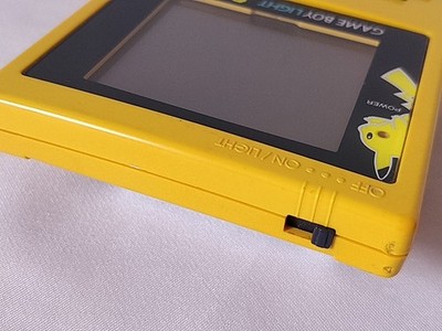 Nintendo Gameboy Light Pokemon Pikachu limited edition console set