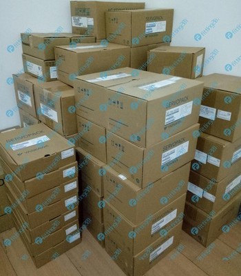 1PCS NEW   SERVO MOTOR SGMPS-15A2A21 &ex