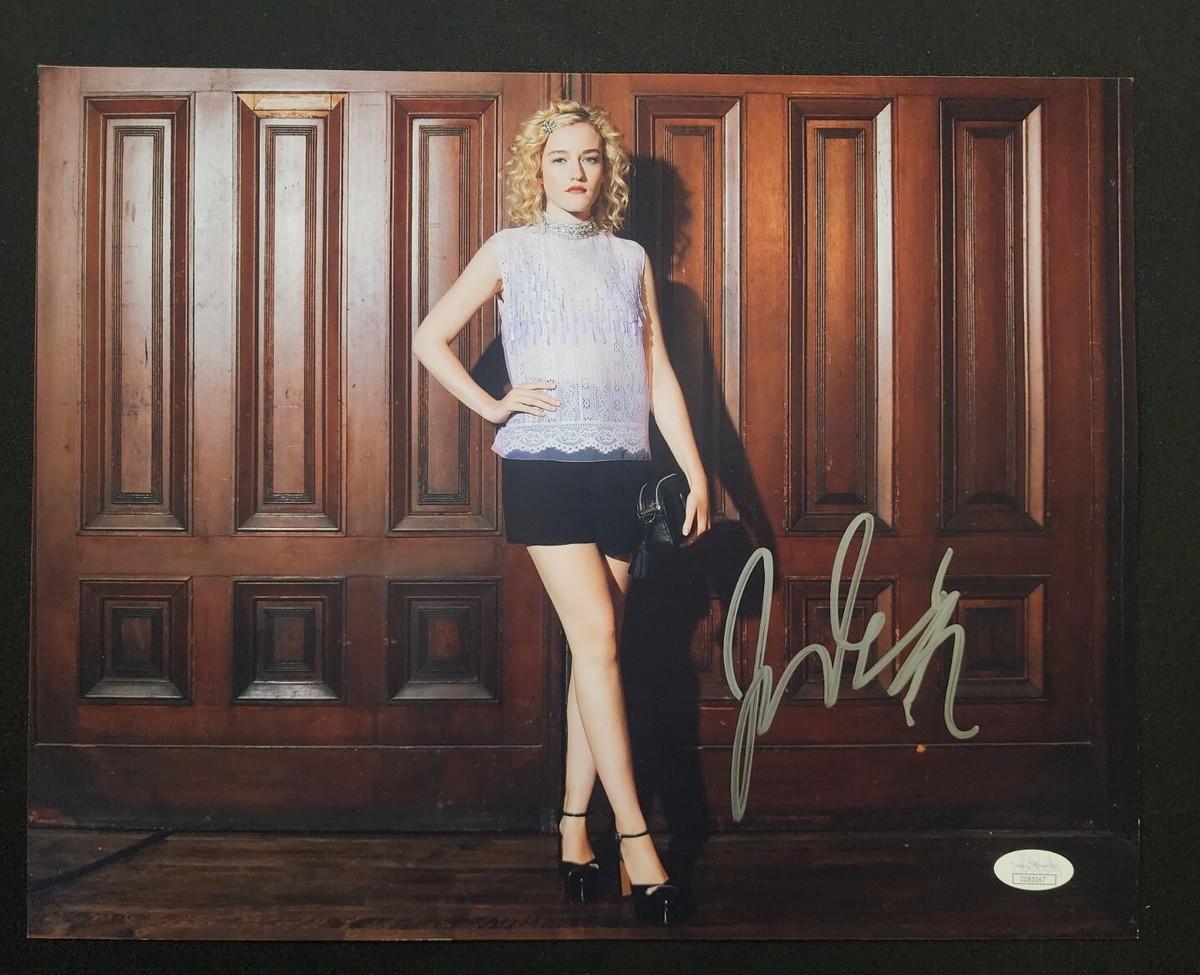 Ruth Langmore Shows Similar To Ozark Julia Garner Signed