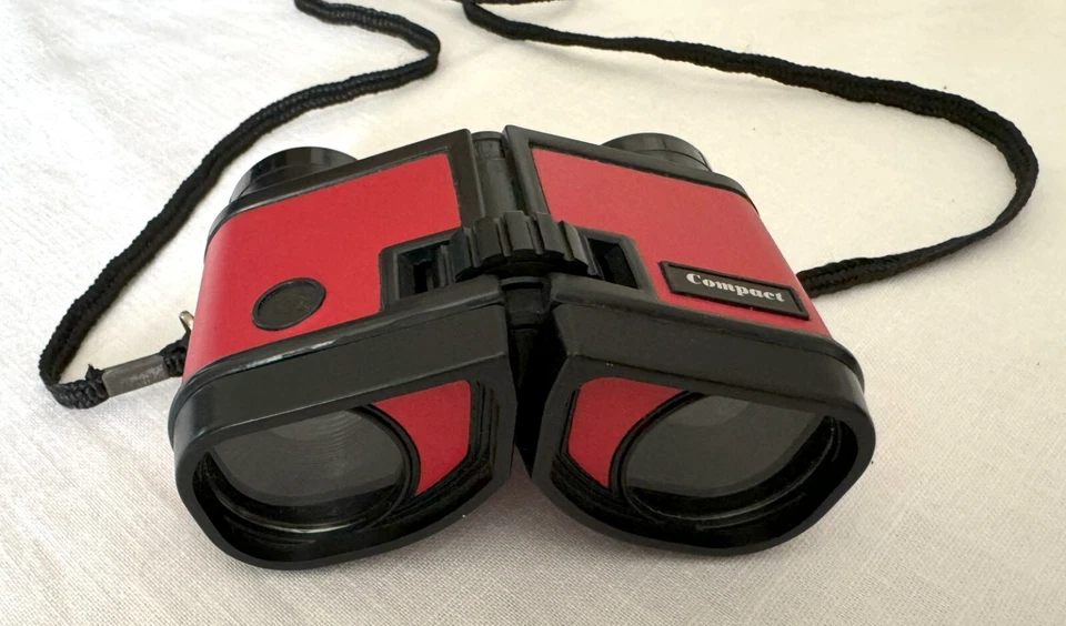 Binoculars, Compact Brand, 533, 3 x 28 Coated - Image 3 of 4