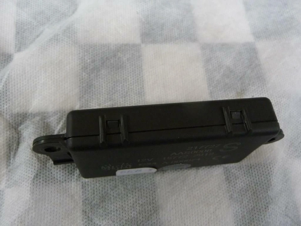 Sensor de hiperfrecuencia maestro volumétrico Ferrari 458 California F12 09-15 217727 Foto 3 de 4