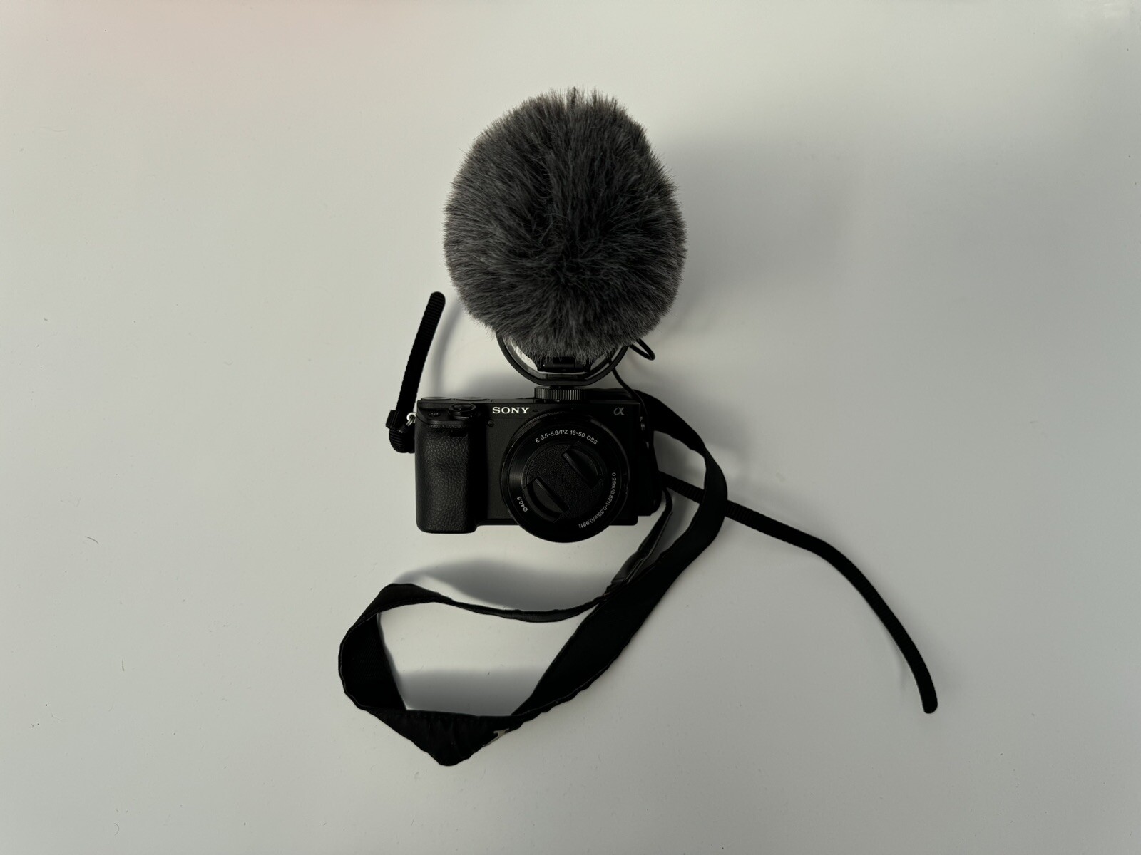 Sony A6400 Camera Bundle with Rode VideoMic Pro Lightly Used