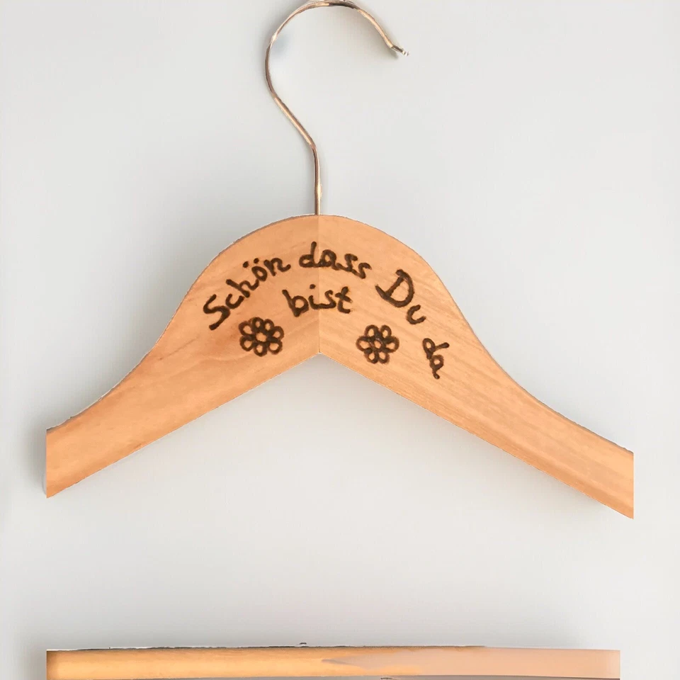 Kleiderbügel Holz Persönlicher Kleiderbügel besonderes Geschenk Geburtstag Mama
