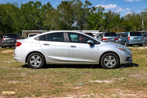 2017 Chevrolet Cruze 4dr Sdn 1.4L LS w/1SB - Picture 13 of 40