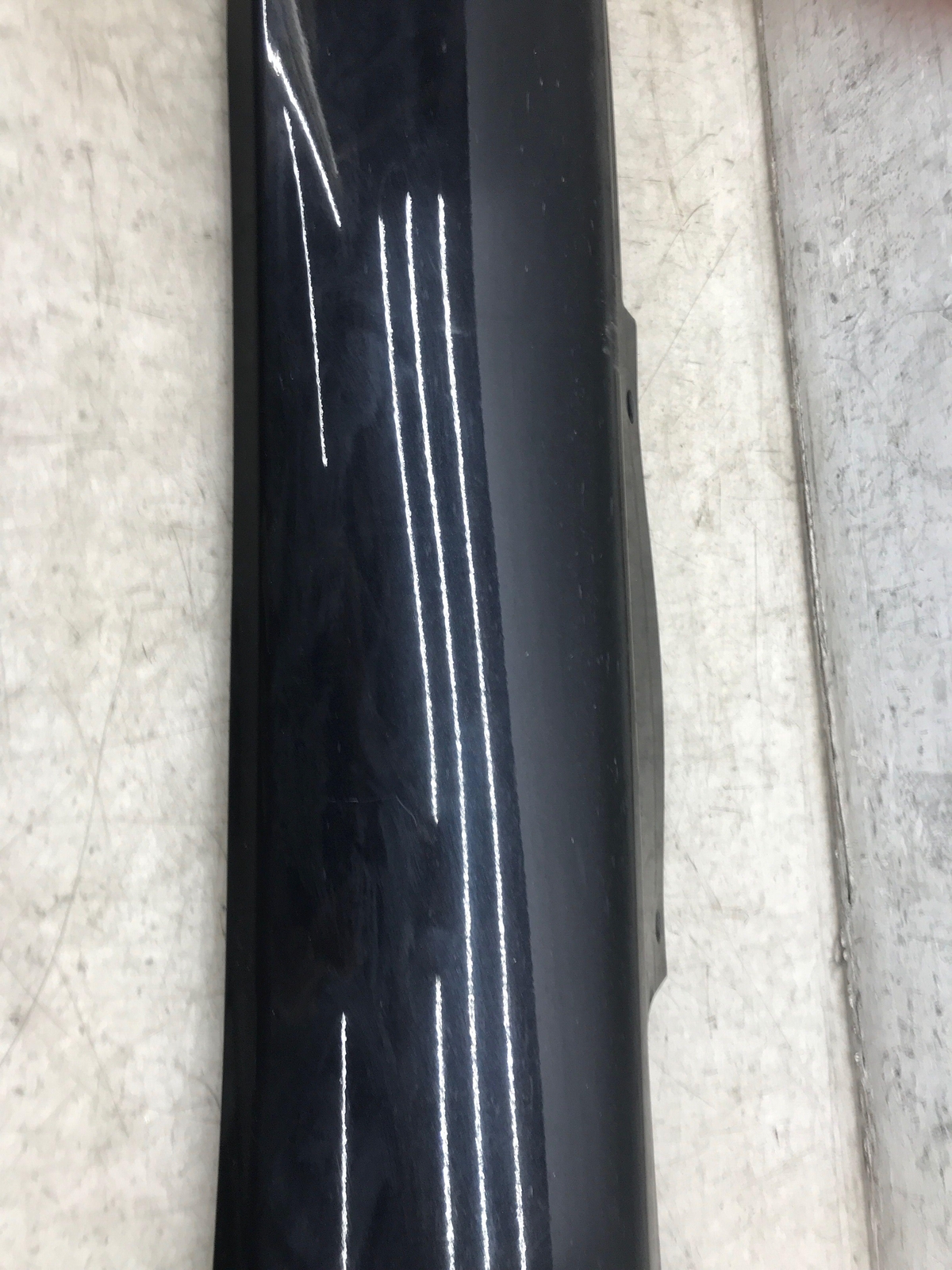 ASTON MARTIN RAPIDE RIGHT ROCKER PANEL MOULDING SIDE SKIRT BLACK OEM