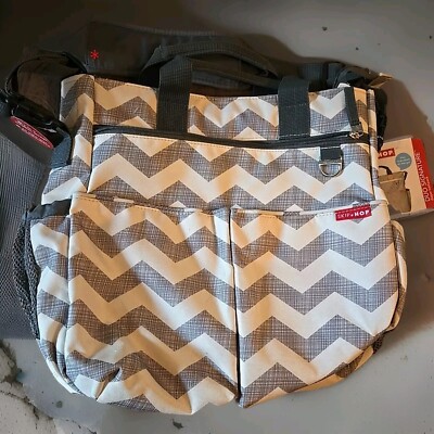 Skip Hop Duo Signature Carry All Diaper Bag Grey/White Chevron
