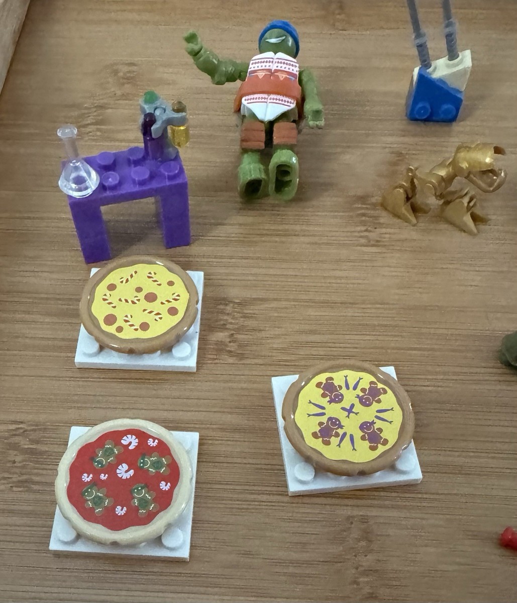 Mega Bloks DPF85 TMNT Teenage Mutant Ninja Turtles Advent Calendar